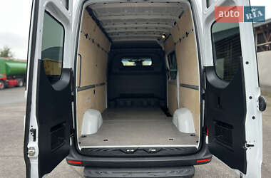 Вантажний фургон Mercedes-Benz Sprinter 2021 в 