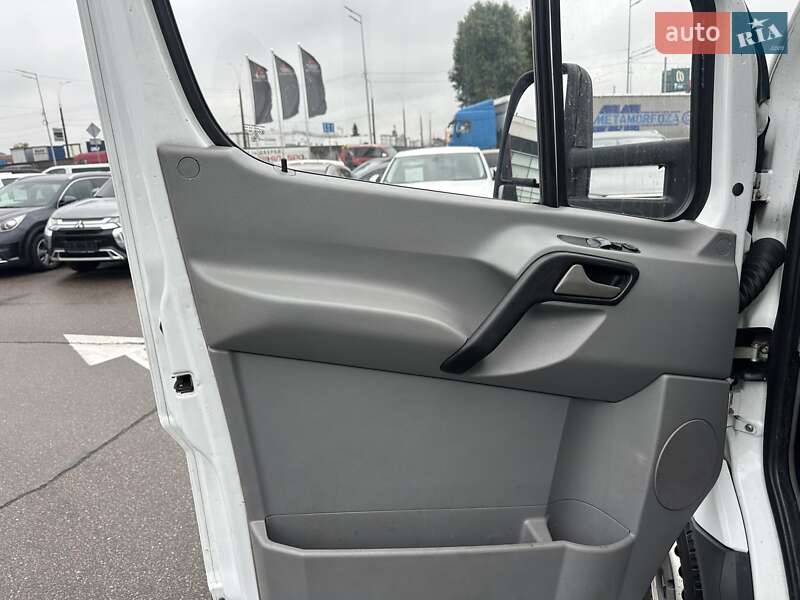 Рефрижератор Mercedes-Benz Sprinter 2011 в Киеве фото 9 Рефрижератор Mercedes-Benz Sprinter 2011 в Киеве