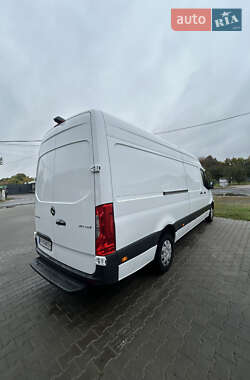 Грузовой фургон Mercedes-Benz Sprinter 2020 в 