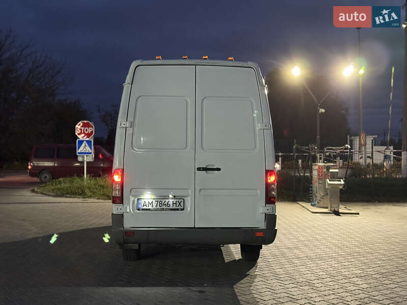 Вантажопасажирський фургон Mercedes-Benz Sprinter 2005 в Звягелі