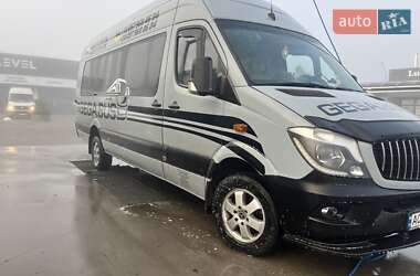 Туристический / Междугородний автобус Mercedes-Benz Sprinter 2012 в 