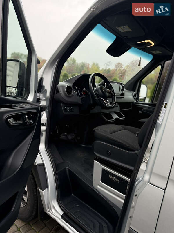 Грузовой фургон Mercedes-Benz Sprinter 2019 в Черновцах