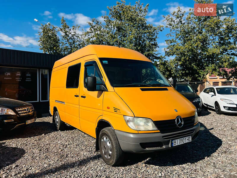 Микроавтобус грузовой (до 3,5т) Mercedes-Benz Sprinter 2000 в 