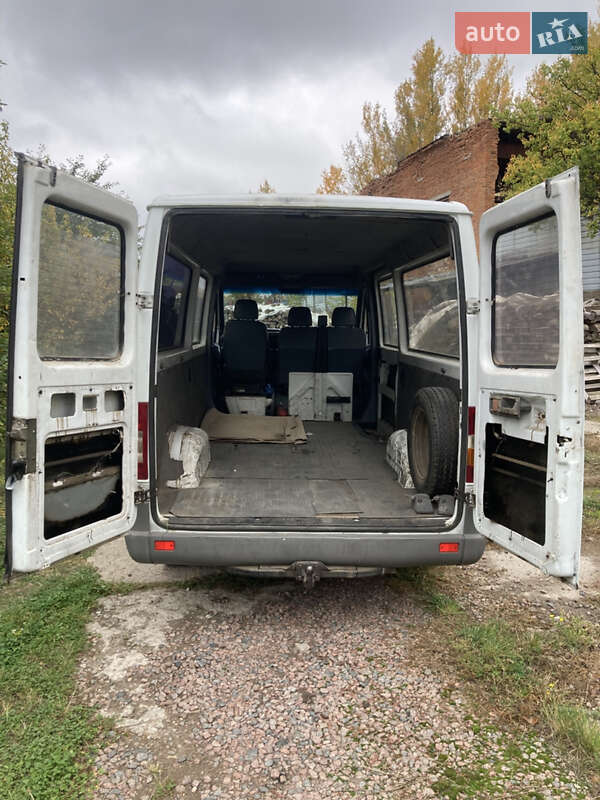 Вантажопасажирський фургон Mercedes-Benz Sprinter 1998 в Полтаві