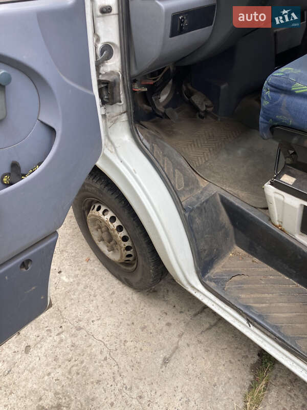 Вантажопасажирський фургон Mercedes-Benz Sprinter 1998 в Полтаві