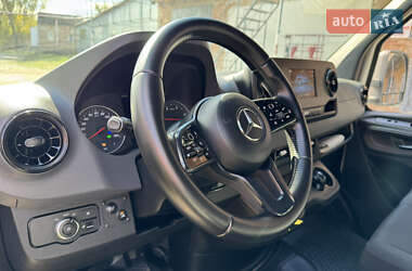 Грузовой фургон Mercedes-Benz Sprinter 2020 в 