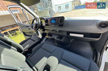 Грузовой фургон Mercedes-Benz Sprinter 2020 в 