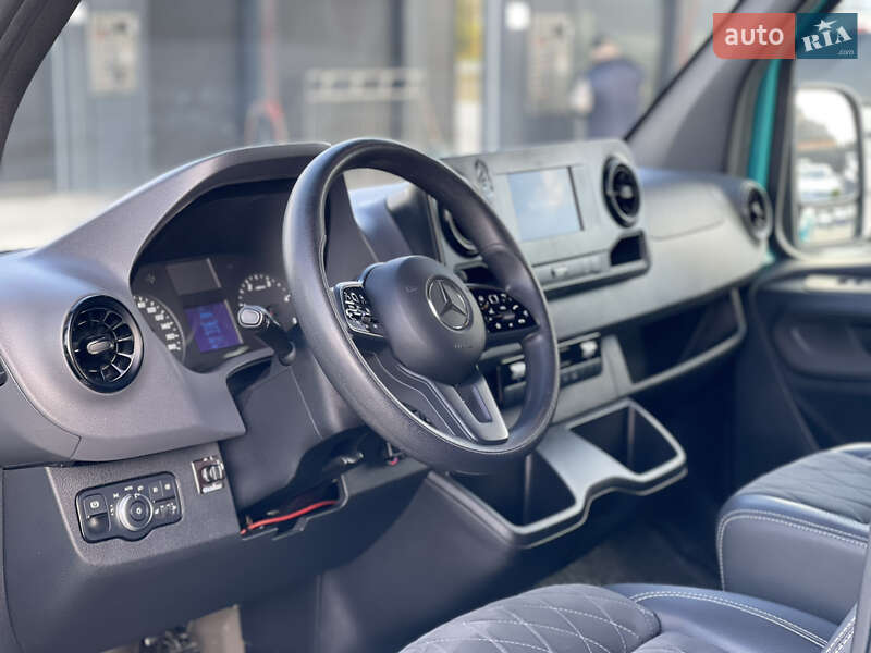 Грузопассажирский фургон Mercedes-Benz Sprinter 2021 в Черновцах