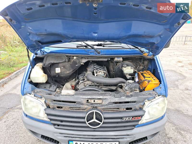 Вантажний фургон Mercedes-Benz Sprinter 2000 в Харкові фото 5 Вантажний фургон Mercedes-Benz Sprinter 2000 в Харкові