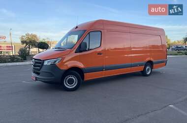 Грузовой фургон Mercedes-Benz Sprinter 2021 в 