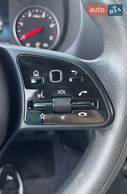 Грузовой фургон Mercedes-Benz Sprinter 2021 в 