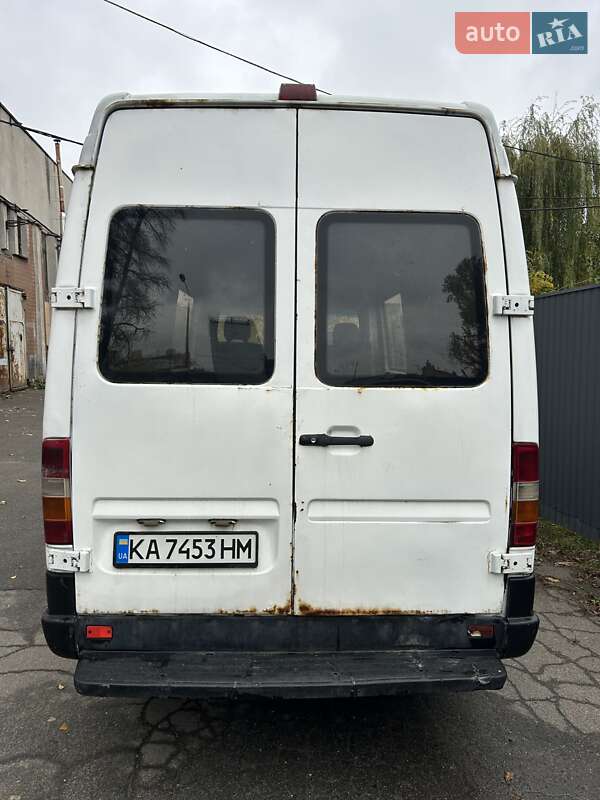 Микроавтобус грузовой (до 3,5т) Mercedes-Benz Sprinter 2006 в Киеве фото 4 Микроавтобус грузовой (до 3,5т) Mercedes-Benz Sprinter 2006 в Киеве