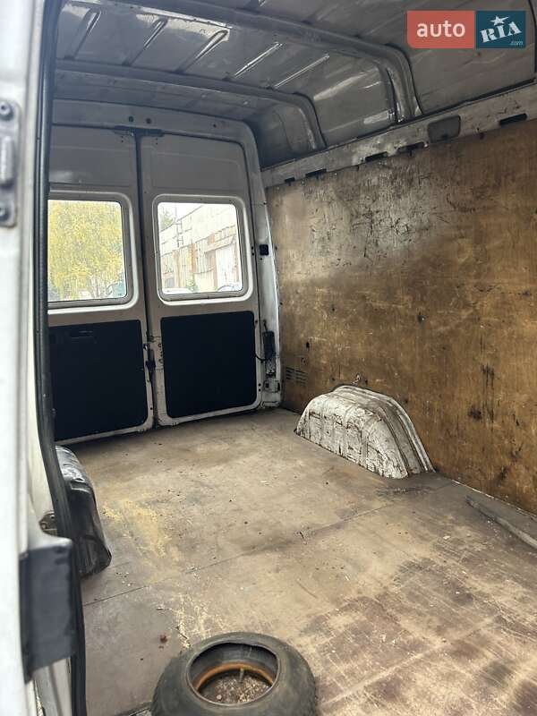 Микроавтобус грузовой (до 3,5т) Mercedes-Benz Sprinter 2006 в Киеве фото 8 Микроавтобус грузовой (до 3,5т) Mercedes-Benz Sprinter 2006 в Киеве