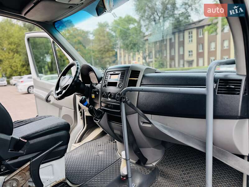 Мікроавтобус Mercedes-Benz Sprinter 2014 в Дніпрі фото 35 Мікроавтобус Mercedes-Benz Sprinter 2014 в Дніпрі