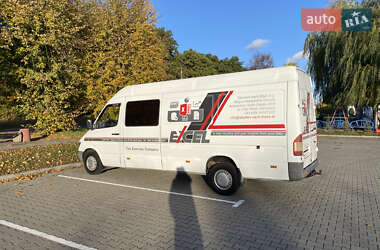 Вантажний фургон Mercedes-Benz Sprinter 2002 в  фото 17 Вантажний фургон Mercedes-Benz Sprinter 2002 в