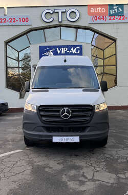 Грузовой фургон Mercedes-Benz Sprinter 2024 в 