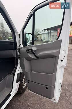 Грузовой фургон Mercedes-Benz Sprinter 2012 в 