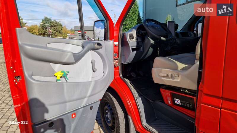 Вантажопасажирський фургон Mercedes-Benz Sprinter 2005 в Івано-Франківську