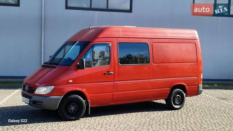 Вантажопасажирський фургон Mercedes-Benz Sprinter 2005 в Івано-Франківську