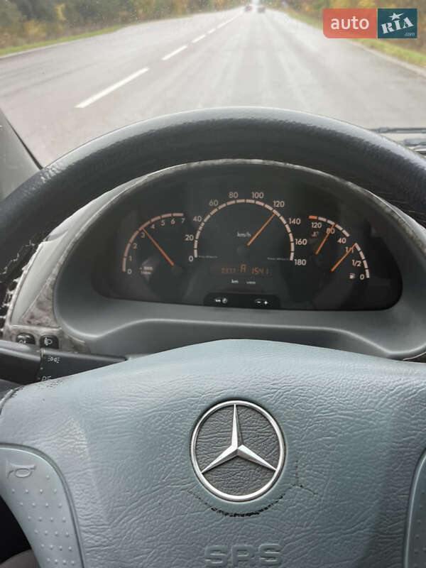 Грузовой фургон Mercedes-Benz Sprinter 2001 в Киеве