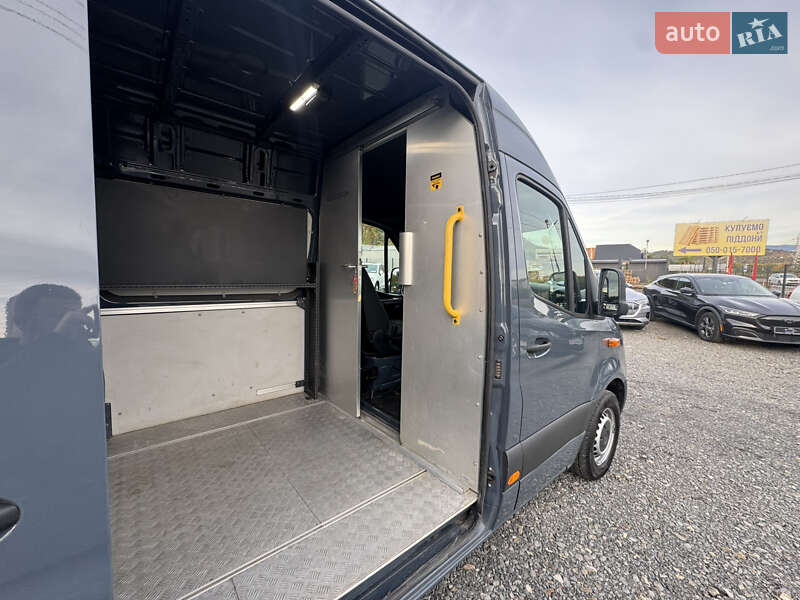 Вантажний фургон Mercedes-Benz Sprinter 2020 в Мукачевому
