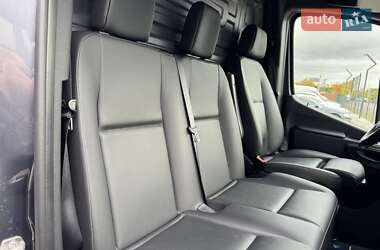 Грузовой фургон Mercedes-Benz Sprinter 2020 в  фото 35 Грузовой фургон Mercedes-Benz Sprinter 2020 в
