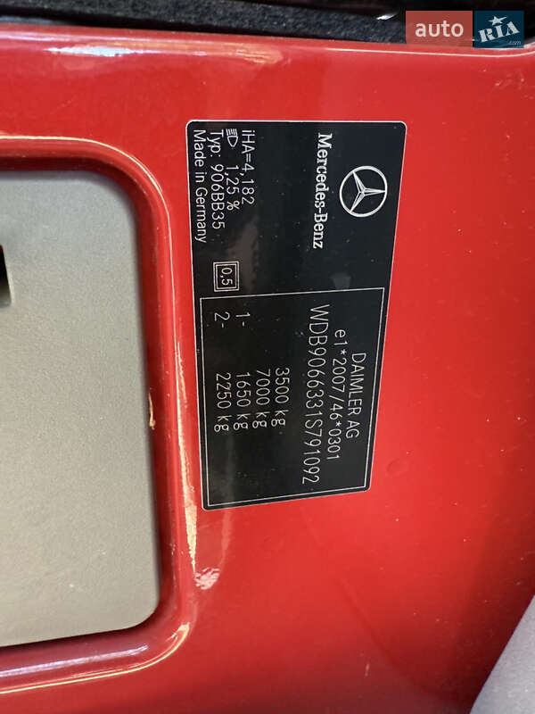 Дом на колесах Mercedes-Benz Sprinter 2013 в Хотине фото 18 Дом на колесах Mercedes-Benz Sprinter 2013 в Хотине