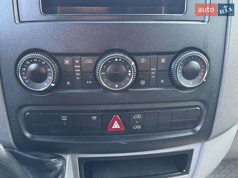 Грузопассажирский фургон Mercedes-Benz Sprinter 2010 в Недобоевцах фото 38 Грузопассажирский фургон Mercedes-Benz Sprinter 2010 в Недобоевцах