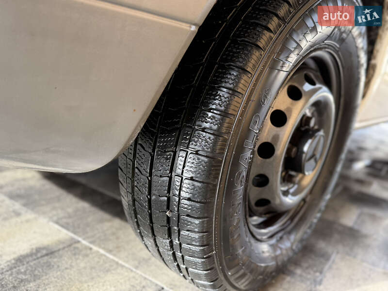 Автовоз Mercedes-Benz Sprinter 2005 в Луцке фото 8 Автовоз Mercedes-Benz Sprinter 2005 в Луцке