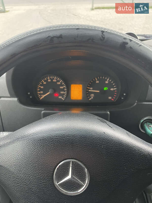 Вантажний фургон Mercedes-Benz Sprinter 2013 в Ужгороді