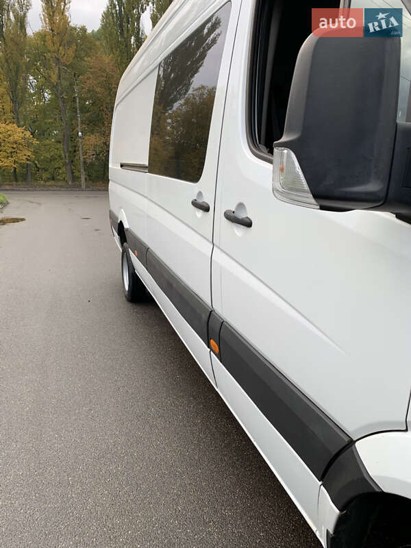 Грузопассажирский фургон Mercedes-Benz Sprinter 2015 в Виннице