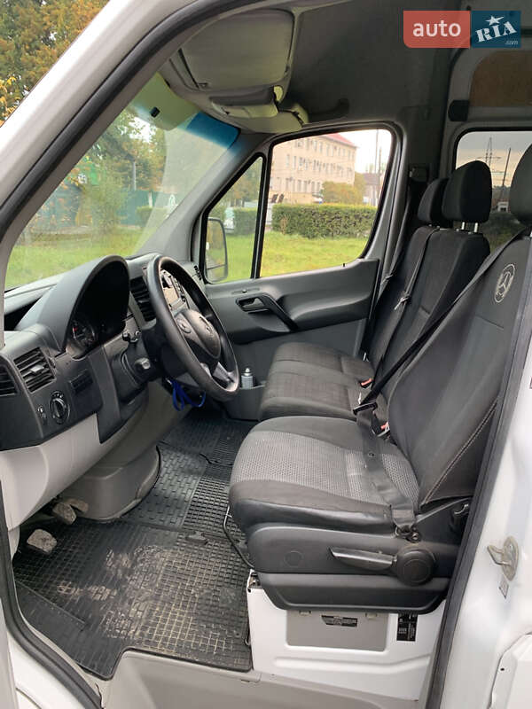 Грузопассажирский фургон Mercedes-Benz Sprinter 2015 в Виннице