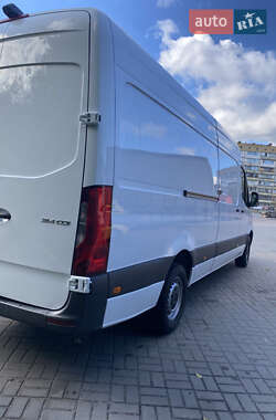 Грузовой фургон Mercedes-Benz Sprinter 2021 в 