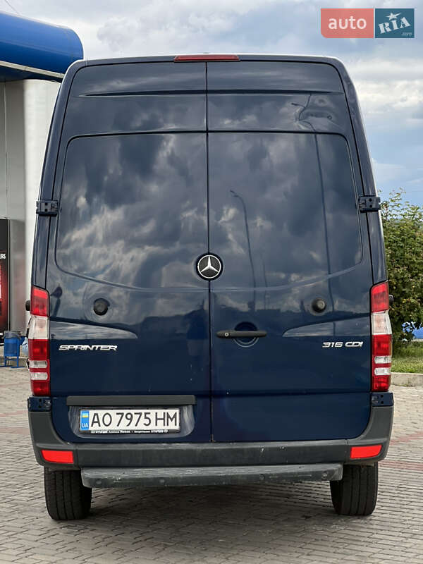 Грузовой фургон Mercedes-Benz Sprinter 2014 в Мукачево