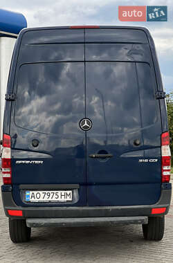 Грузовой фургон Mercedes-Benz Sprinter 2014 в  фото 9 Грузовой фургон Mercedes-Benz Sprinter 2014 в