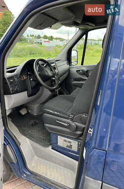 Грузовой фургон Mercedes-Benz Sprinter 2014 в  фото 25 Грузовой фургон Mercedes-Benz Sprinter 2014 в