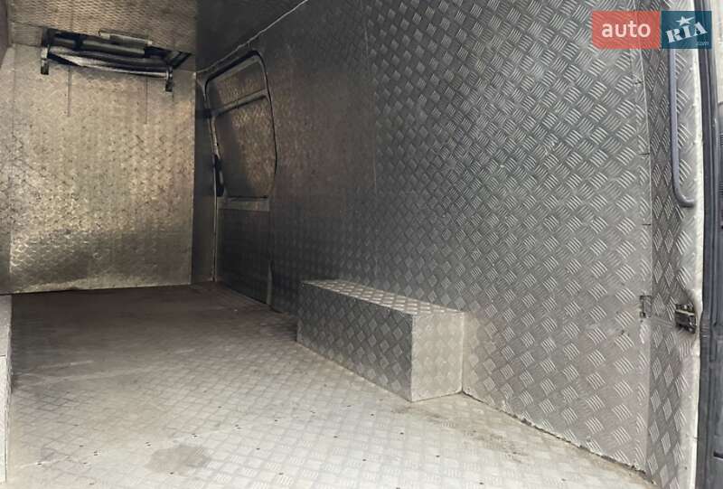 Вантажний фургон Mercedes-Benz Sprinter 2008 в Чернівцях фото 15 Вантажний фургон Mercedes-Benz Sprinter 2008 в Чернівцях