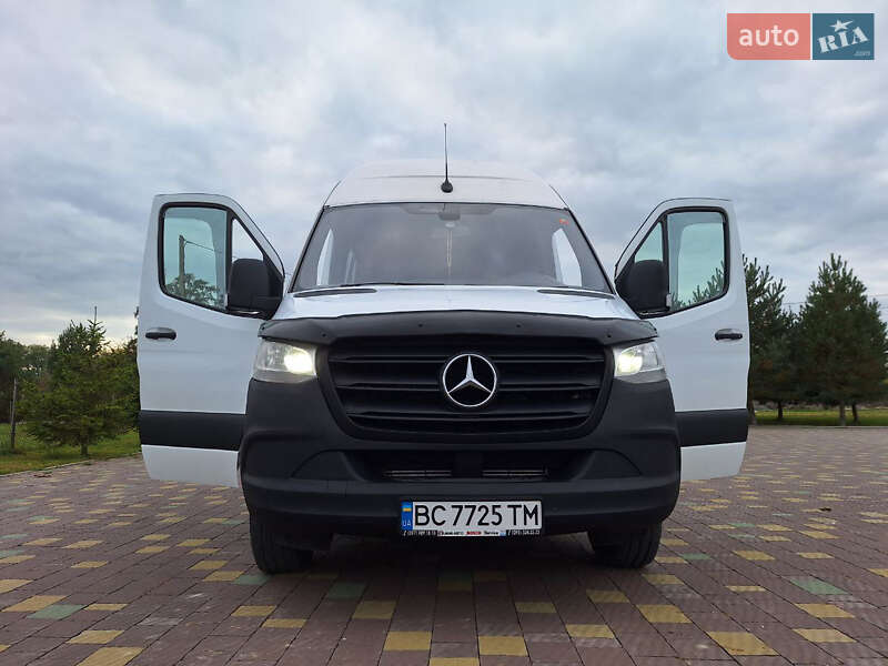 Микроавтобус Mercedes-Benz Sprinter 2019 в Львове фото Микроавтобус Mercedes-Benz Sprinter 2019 в Львове