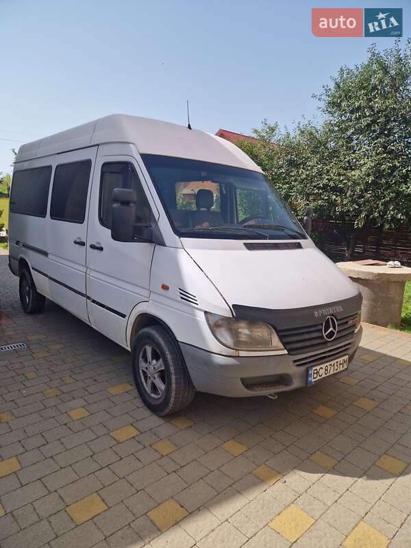 Грузопассажирский фургон Mercedes-Benz Sprinter 2002 в Львове фото 3 Грузопассажирский фургон Mercedes-Benz Sprinter 2002 в Львове
