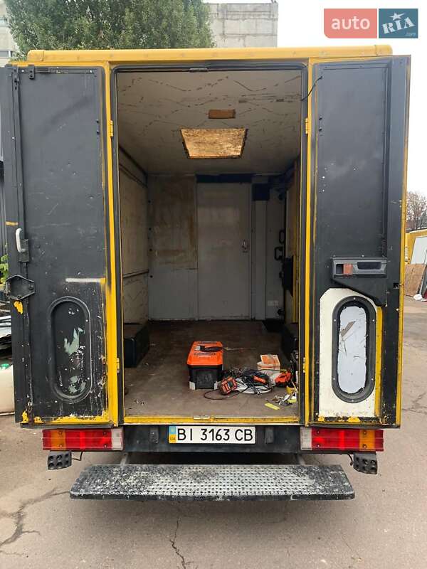 Грузовой фургон Mercedes-Benz Sprinter 2003 в Киеве фото 5 Грузовой фургон Mercedes-Benz Sprinter 2003 в Киеве