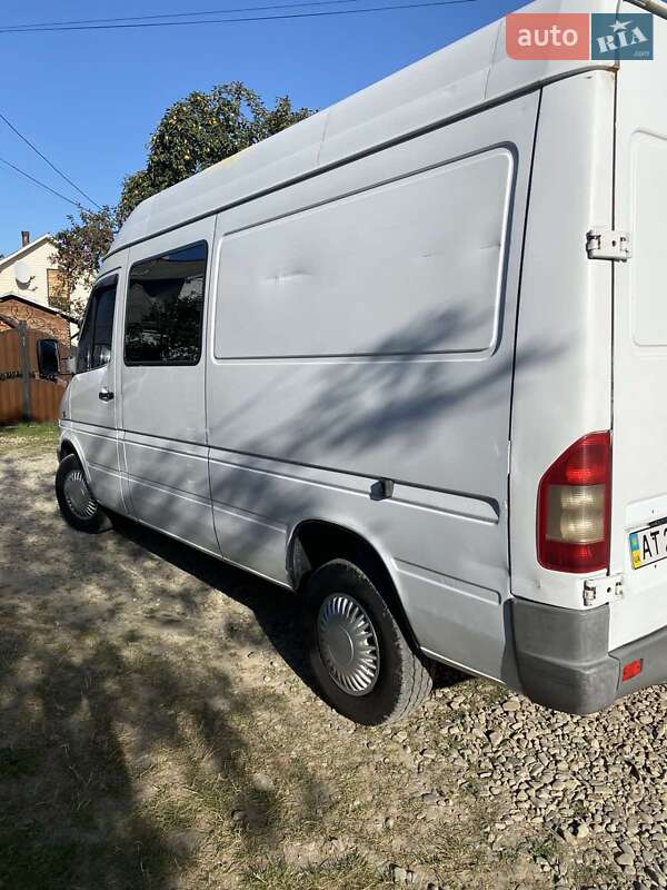 Микроавтобус грузовой (до 3,5т) Mercedes-Benz Sprinter 1998 в Черновцах