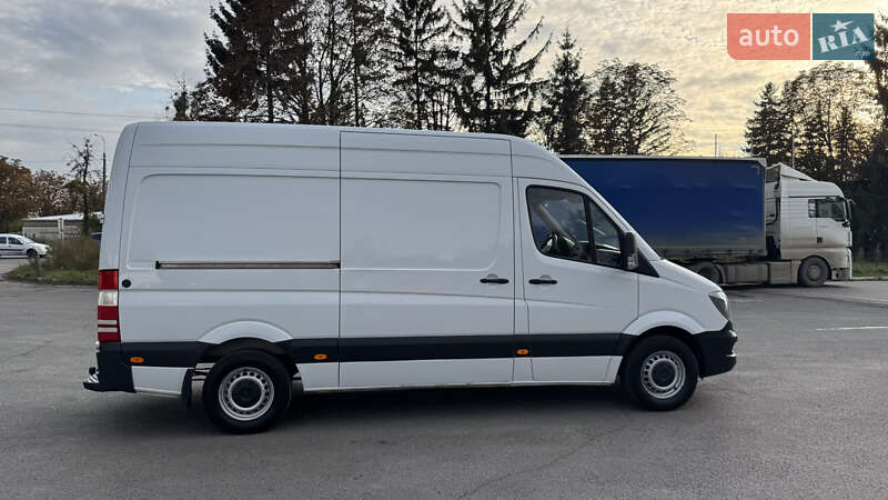 Грузовой фургон Mercedes-Benz Sprinter 2014 в Ровно