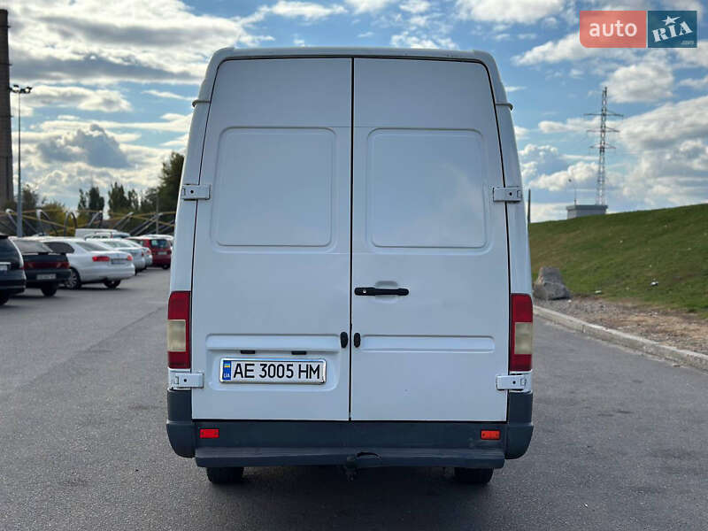 Вантажний фургон Mercedes-Benz Sprinter 2001 в Дніпрі фото 5 Вантажний фургон Mercedes-Benz Sprinter 2001 в Дніпрі