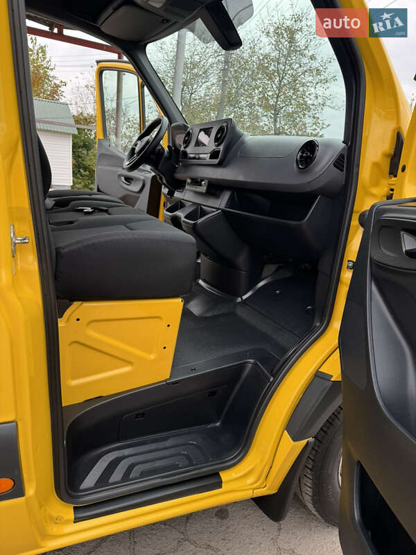 Вантажний фургон Mercedes-Benz Sprinter 2020 в Рівному фото 34 Вантажний фургон Mercedes-Benz Sprinter 2020 в Рівному