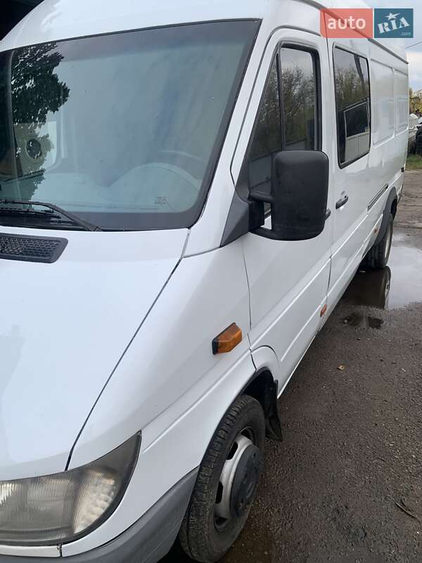 Грузовой фургон Mercedes-Benz Sprinter 2003 в Конотопе