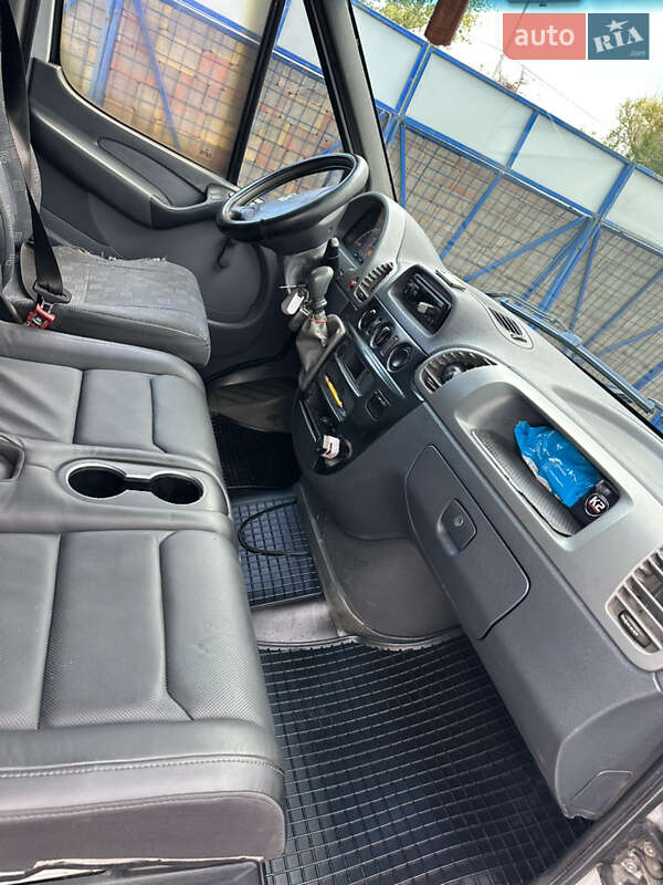 Грузовой фургон Mercedes-Benz Sprinter 2005 в Полтаве фото 8 Грузовой фургон Mercedes-Benz Sprinter 2005 в Полтаве