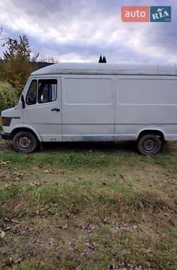 Грузовой фургон Mercedes-Benz Sprinter 1994 в  фото 3 Грузовой фургон Mercedes-Benz Sprinter 1994 в