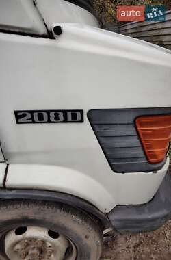 Грузовой фургон Mercedes-Benz Sprinter 1994 в  фото 7 Грузовой фургон Mercedes-Benz Sprinter 1994 в