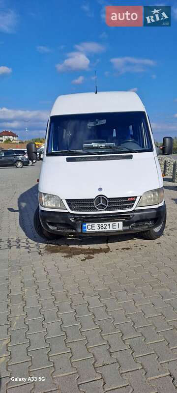 Приміський автобус Mercedes-Benz Sprinter 2005 в Чернівцях