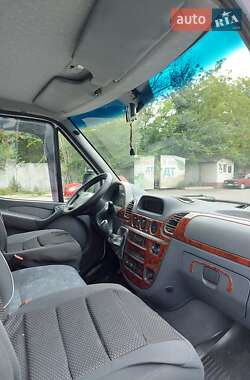 Микроавтобус Mercedes-Benz Sprinter 2005 в  фото 10 Микроавтобус Mercedes-Benz Sprinter 2005 в